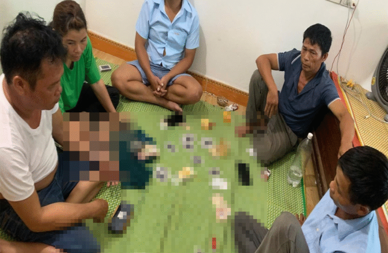 Bắc Ninh: Tạm giữ 5 đối tượng lợi dụng mưa bão tổ chức đa’nh bạc