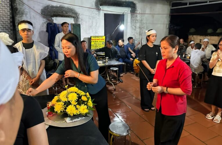 Bắc Ninh: Người đàn ông bị sét đa’nh TV khi đa’nh cá ngoài đồng