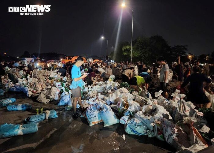 Bắc Ninh ban bố tình huống khẩn cấp: Hơn 12 km đê bị sạt lở do hoàn lưu bão số 11