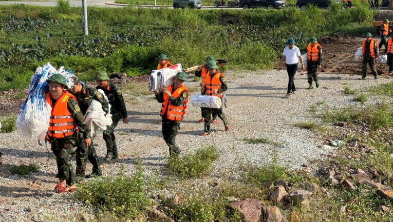 Bắc Ninh hỗ trợ khẩn cấp 17 xã, phường 20 tỷ đồng giúp người dân vượt lũ