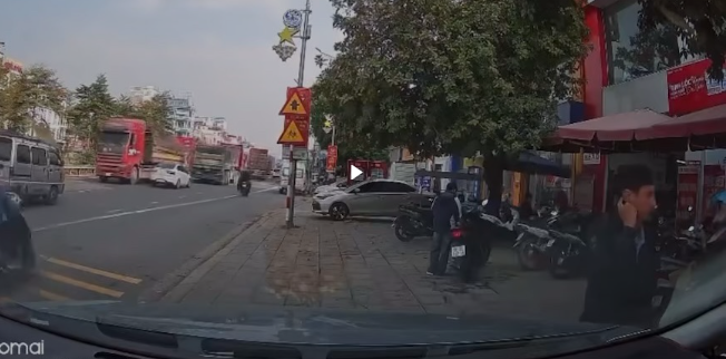 VIDEO KHONG CHE: Cam ghi lại vụ TN tại ngã 4 Vôi, Lạng Giang, Bắc Ninh