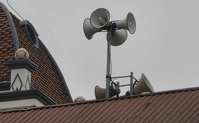 Bắc Ninh: Dân nói phát loa 4h30 là vi phạm, phường nói “phép vua thua lệ làng”