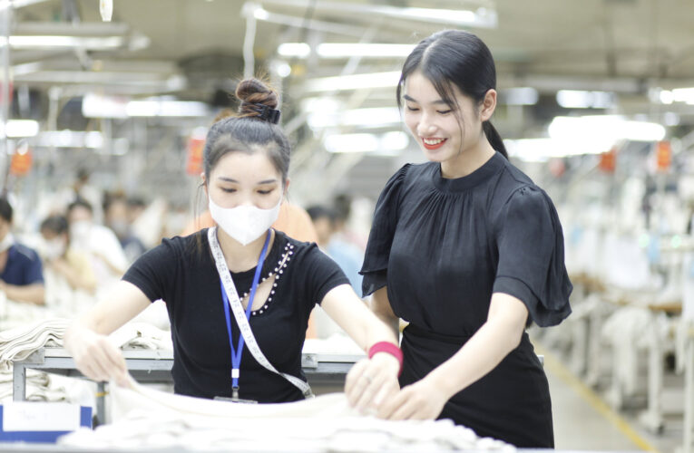 Bắc Ninh: Lương cao nhất gần nửa tỷ đồng/tháng, thưởng Tết 400 triệu/người