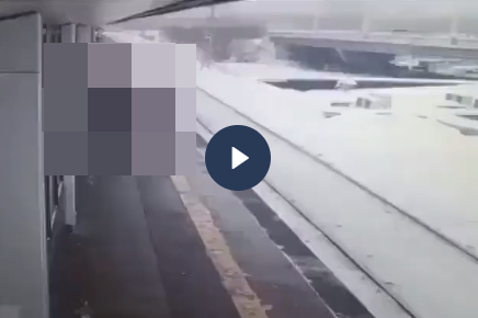 VIDEO KHONG CHE: Còn gì là ng` nữa