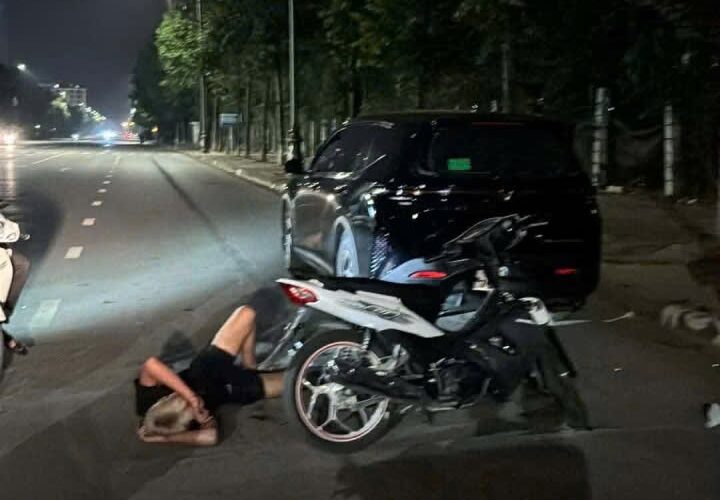 ẢNH KHONG CHE : 2 báo thủ gãy cánh ở Võ Cường, Bắc Ninh